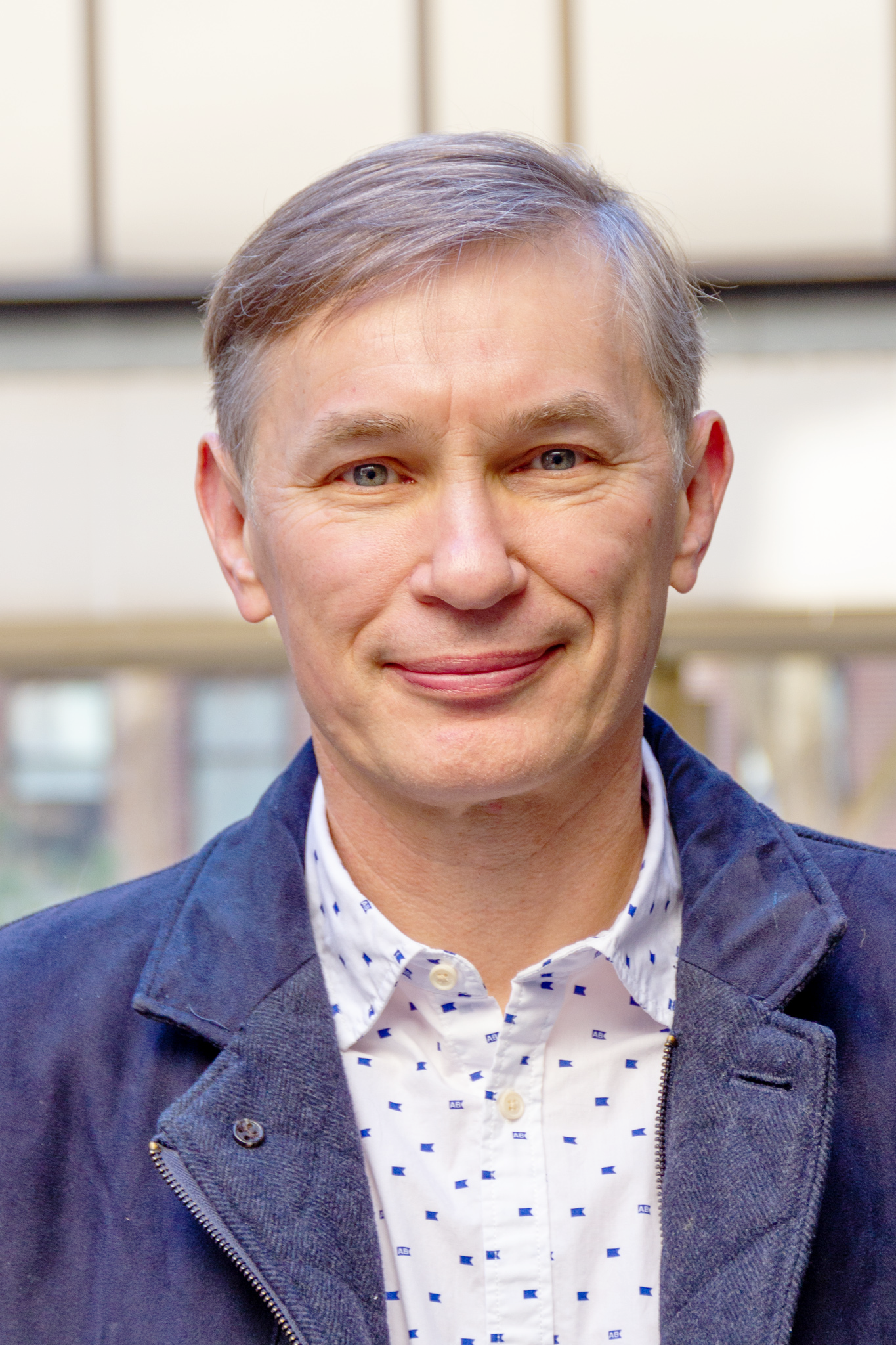 Dr. Alexander Voronov