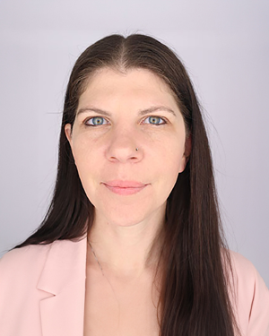 Photo of Lydia Burrow