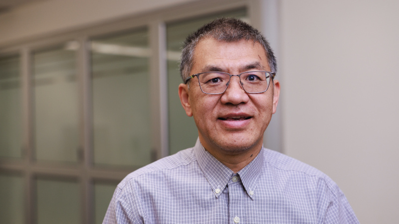 Tong Liu